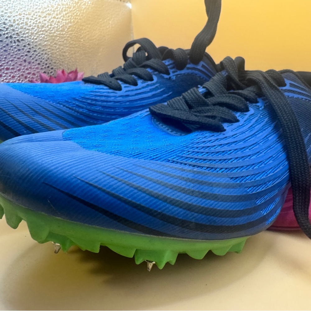 Runic sz 6.5 athletic cleat shoes in blk/ blue - Picture 4 of 11